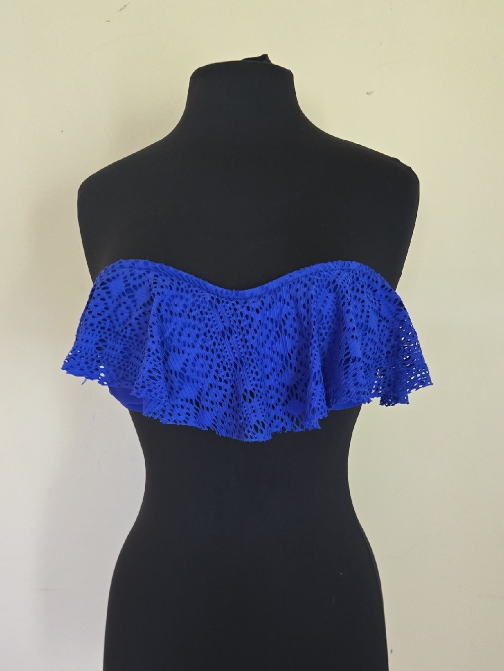 American Eagle Ruffle Bikini Top